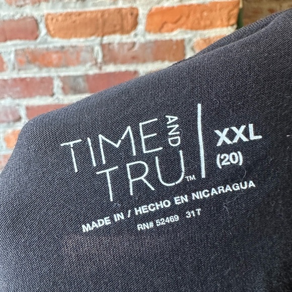 Time and Tru Women's Turtleneck Top, Sizes xxl (20) - Picture 5 of 6